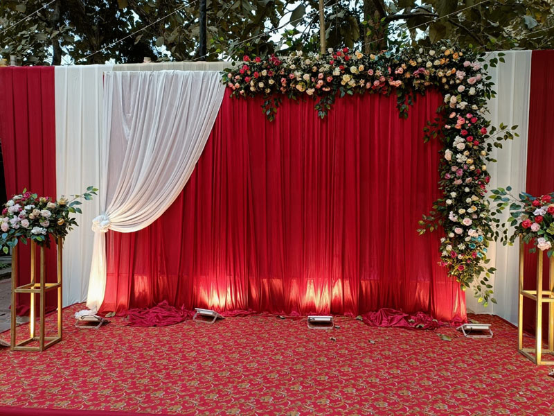 Bed of Flowers wedding planner decoration